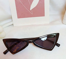 Cargar imagen en el visor de la galería, Triangle Style Sunglasses
